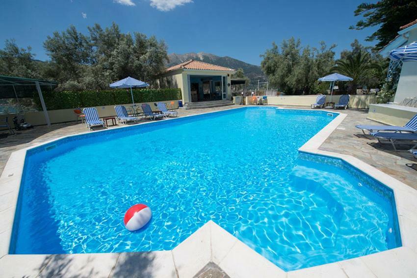 Ilios Hotel & Villas Geni  Екстер'єр фото